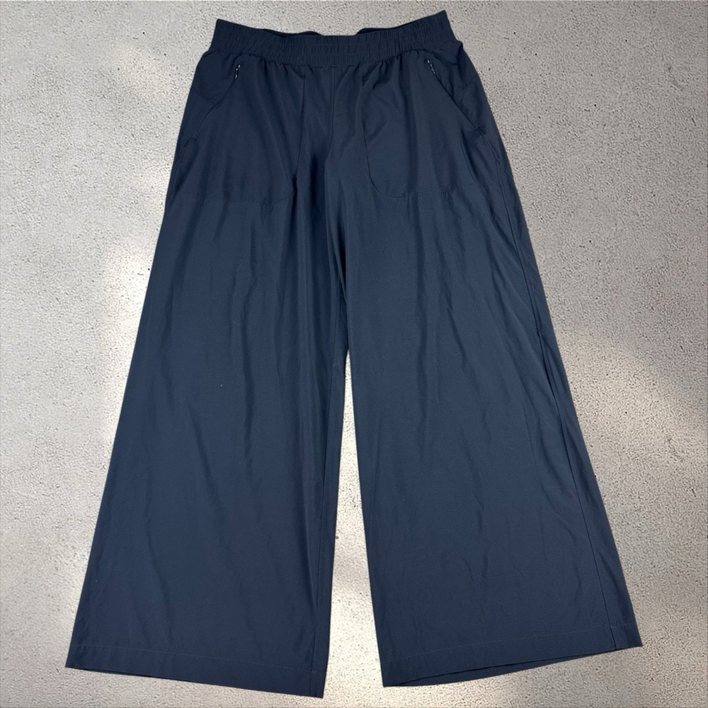 Lululemon Swift Wide Leg Mid-Rise Pants in Black Sz 14 - Picture 3 of 9